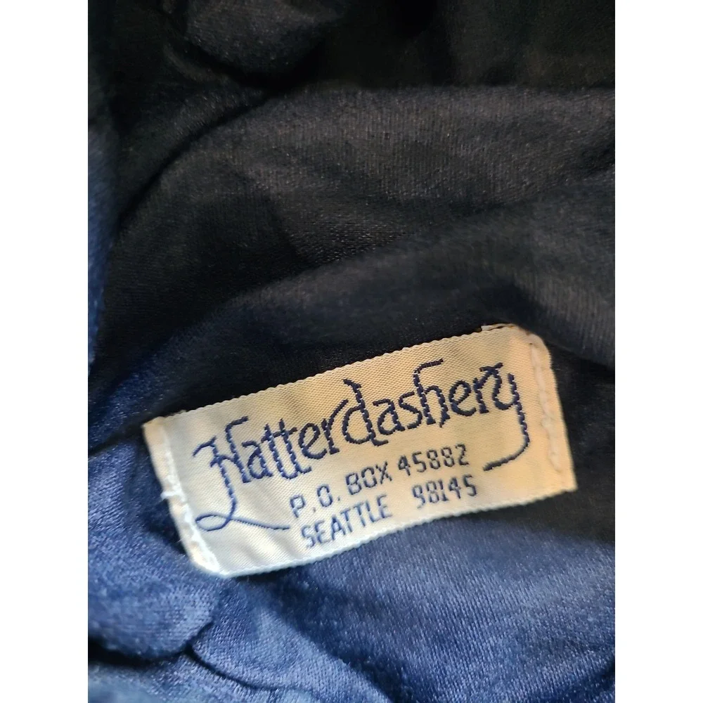 Vtg Hatterdashery Seattle Bucket Hat Plum Plaid w/velvet brim lined & adj. Retro